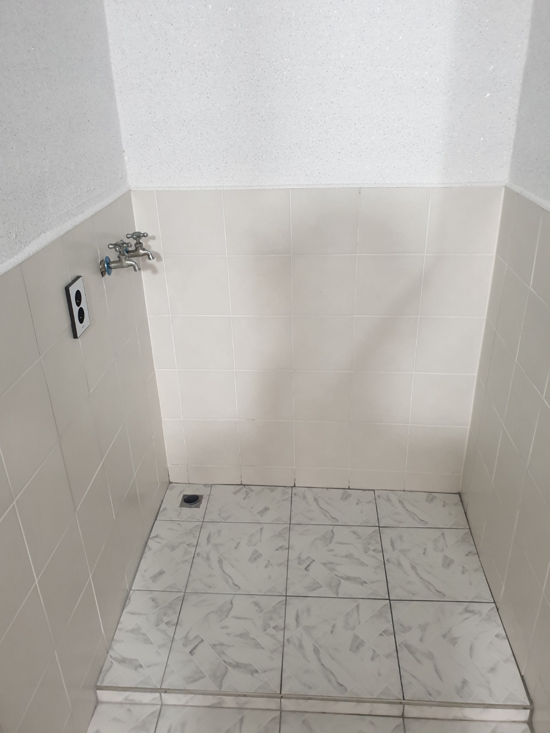 /user/f/fixyourplace/editor/2106/01694e858894f3b2065e6115b834ae1a_1624115561_1008.jpg 이미지크게보기