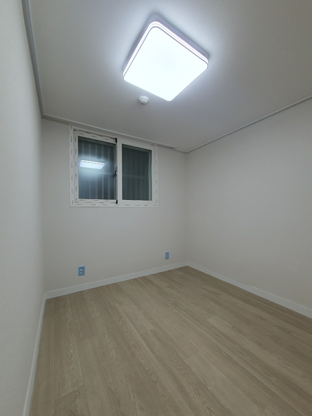 /user/f/fixyourplace/editor/2211/ef0a741570a730c793d7d4fa849239ad_1669016982_3909.jpg 이미지크게보기