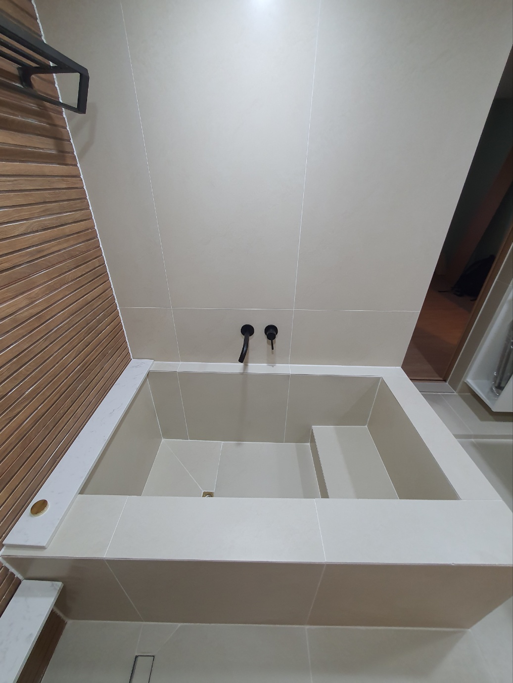 /user/f/fixyourplace/editor/2306/e152498a178f3e6e73ccc049be728686_1686488713_3296.jpg 이미지크게보기