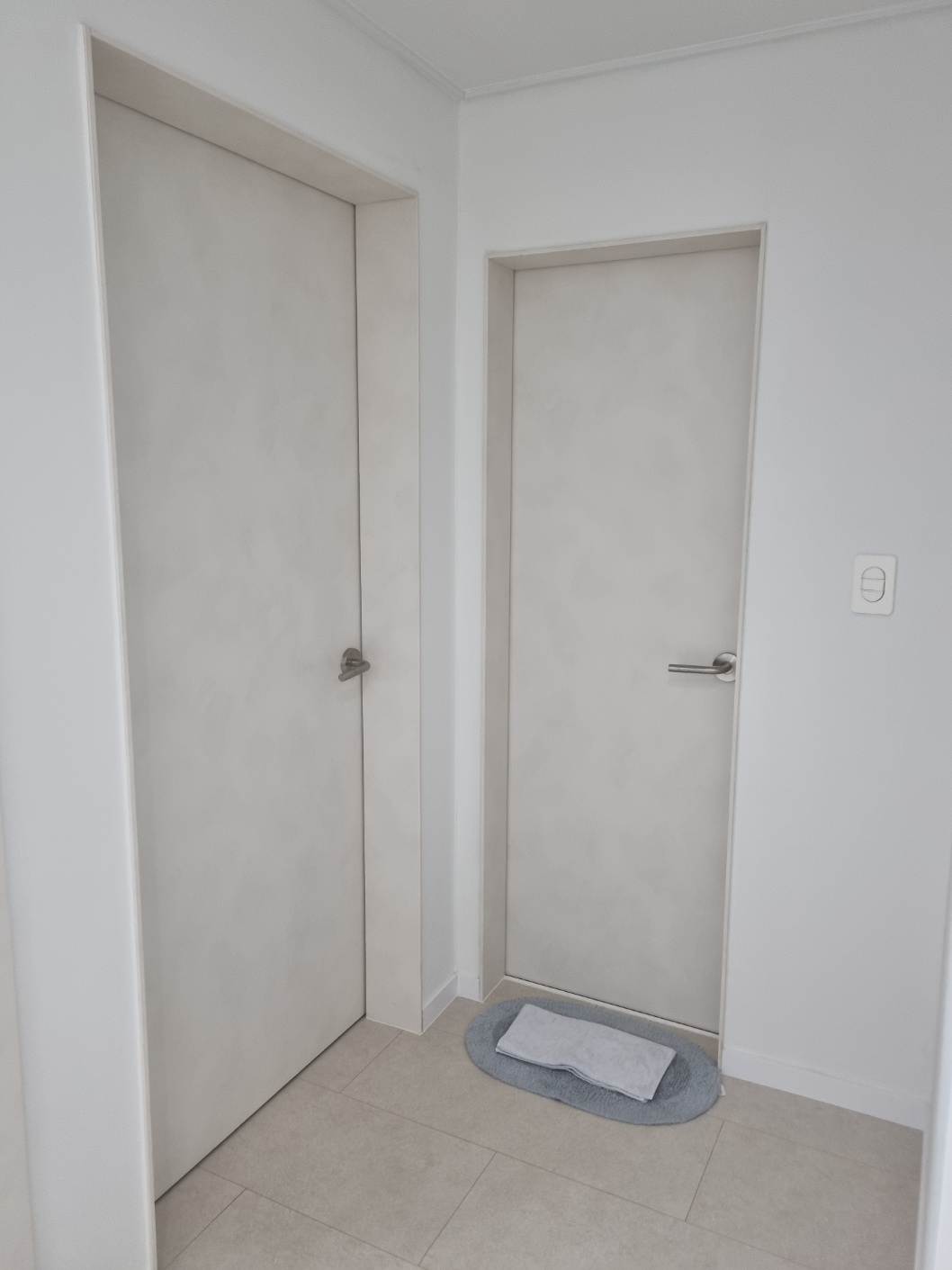 /user/f/fixyourplace/editor/2509/da26a5532279438229eb12ebfcc209b2_1756789040_0683.jpg 이미지크게보기